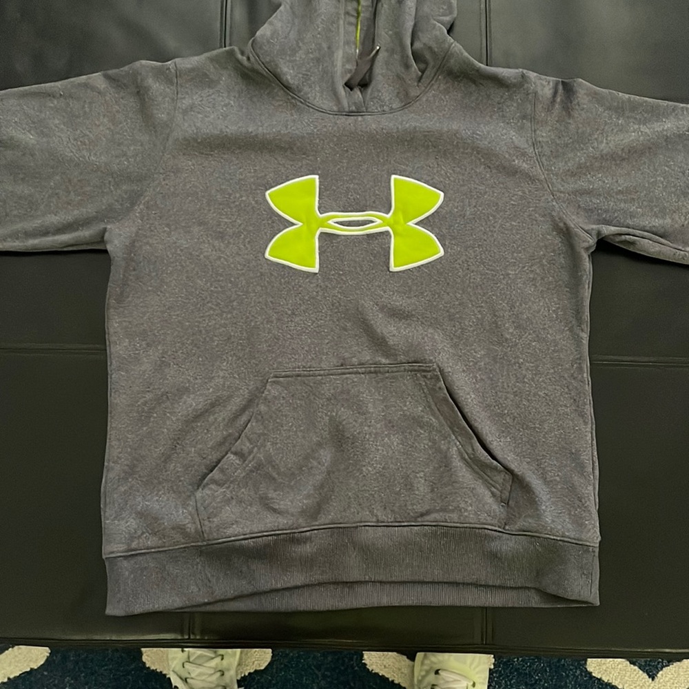 Under armor fleece lined hoodie